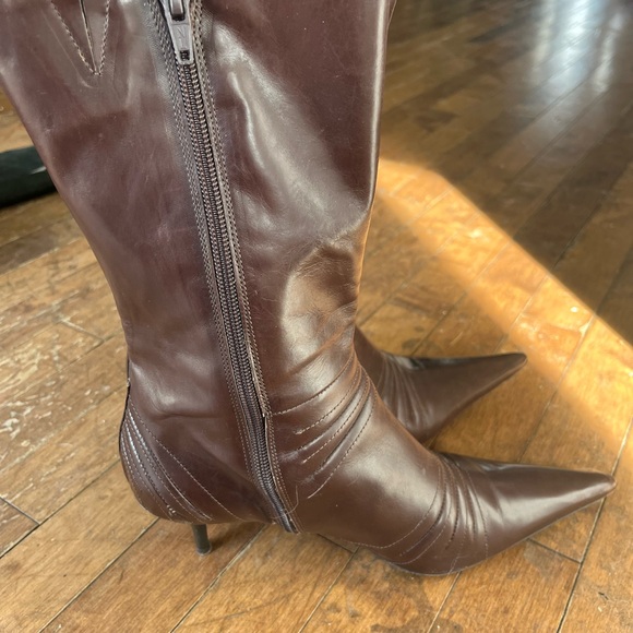 Vero Cuoio Dark Brown Heeled Boots - Picture 3 of 4